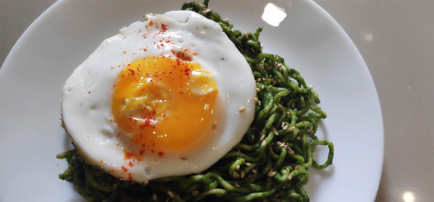 Coriander Pesto MAGGI with Fried Egg Recipe